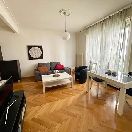 Clame 6 Minutes De La Gare De Apartment *