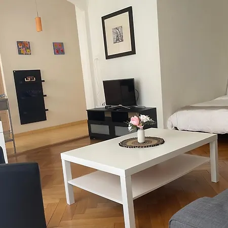Clame 6 Minutes De La Gare De Appartement